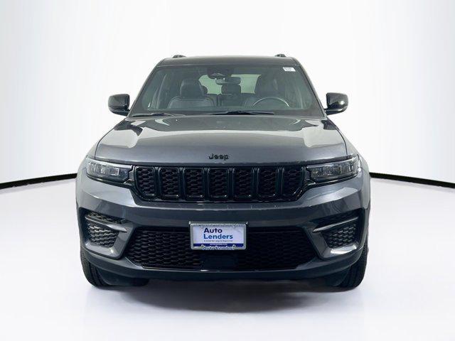 used 2022 Jeep Grand Cherokee car, priced at $30,753