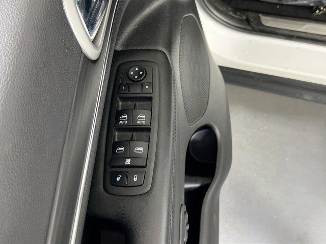 used 2022 Jeep Grand Cherokee car, priced at $26,571