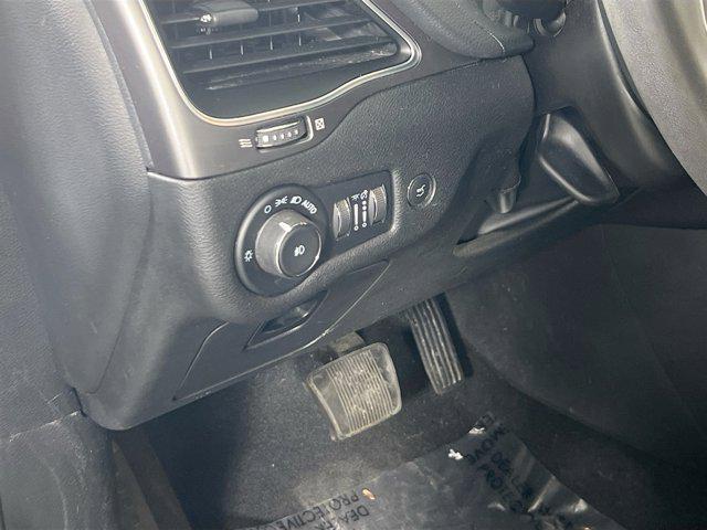 used 2022 Jeep Cherokee car, priced at $23,442