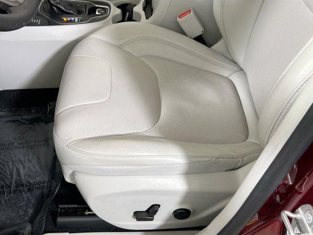 used 2021 Jeep Cherokee car, priced at $22,568