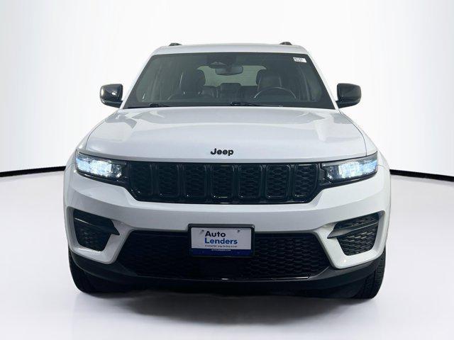 used 2022 Jeep Grand Cherokee car, priced at $33,468