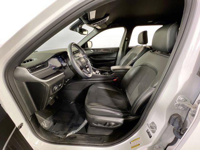 used 2022 Jeep Grand Cherokee car, priced at $33,468