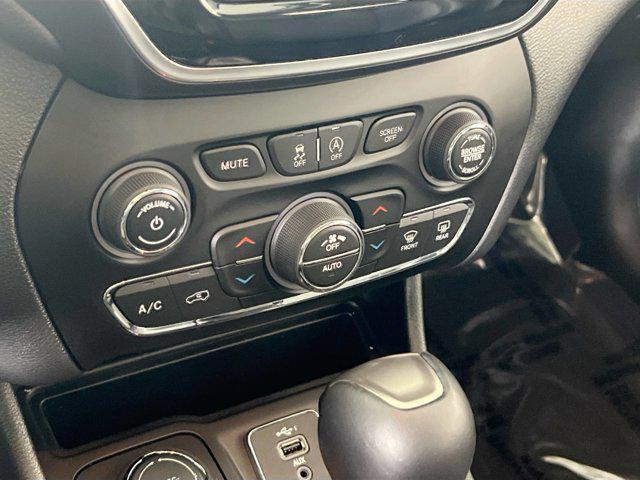 used 2022 Jeep Cherokee car, priced at $27,759