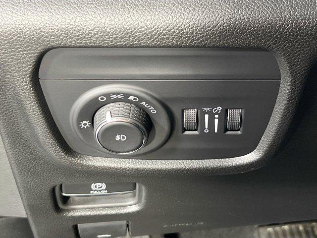 used 2023 Jeep Grand Cherokee car, priced at $34,316