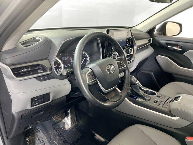 used 2022 Toyota Highlander car, priced at $38,056