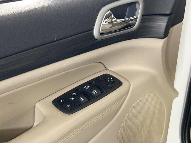used 2022 Jeep Grand Cherokee car, priced at $25,350