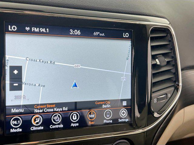 used 2022 Jeep Grand Cherokee car, priced at $25,350