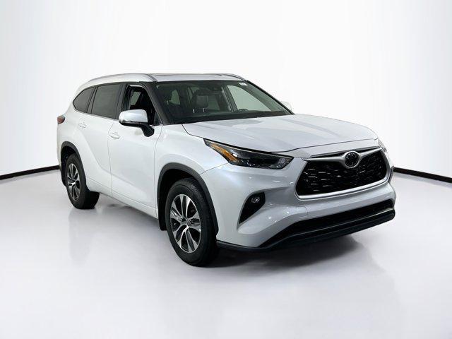 used 2023 Toyota Highlander car, priced at $38,363