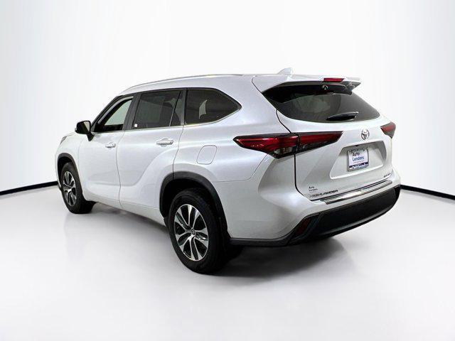 used 2023 Toyota Highlander car, priced at $38,363