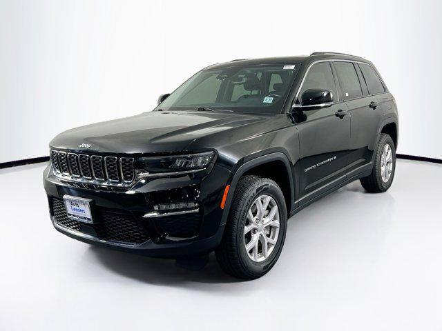 used 2022 Jeep Grand Cherokee car, priced at $34,234