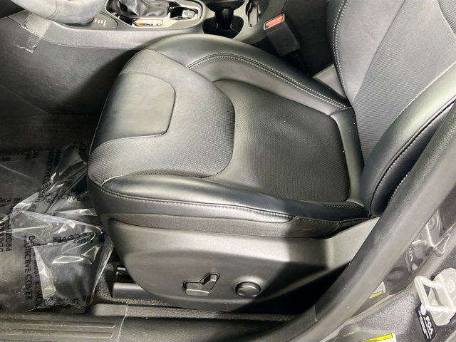 used 2022 Jeep Cherokee car, priced at $24,965