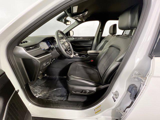 used 2022 Jeep Grand Cherokee car, priced at $32,034