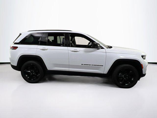 used 2022 Jeep Grand Cherokee car, priced at $32,034