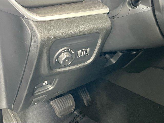 used 2022 Jeep Grand Cherokee car, priced at $30,565