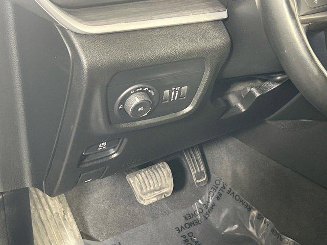 used 2021 Jeep Grand Cherokee L car, priced at $29,386