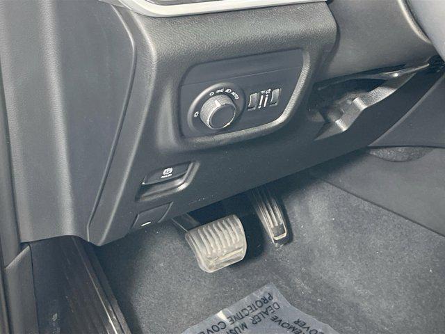 used 2023 Jeep Grand Cherokee car, priced at $31,181