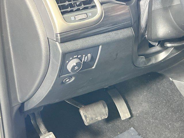 used 2021 Jeep Grand Cherokee car, priced at $27,120