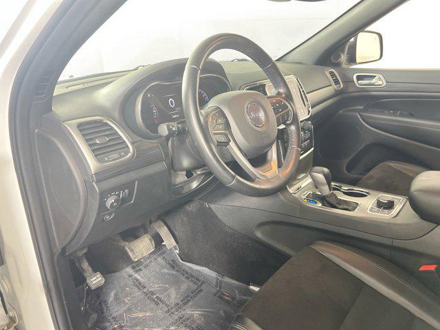 used 2022 Jeep Grand Cherokee car, priced at $31,371