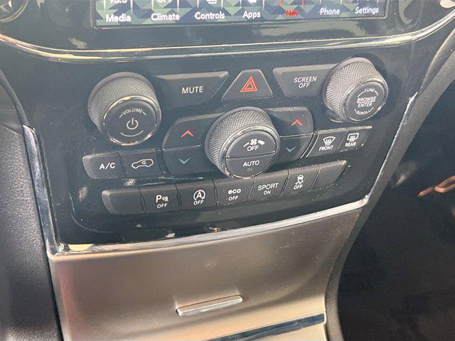 used 2022 Jeep Grand Cherokee car, priced at $31,371