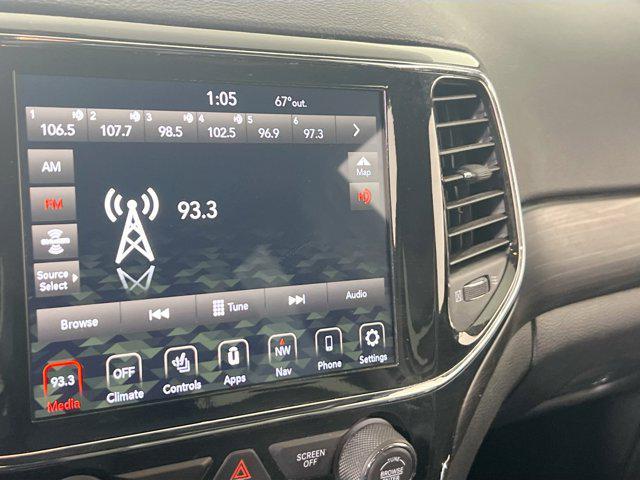used 2022 Jeep Grand Cherokee car, priced at $31,371