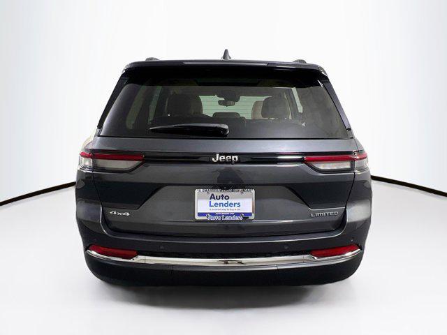 used 2022 Jeep Grand Cherokee car, priced at $33,434