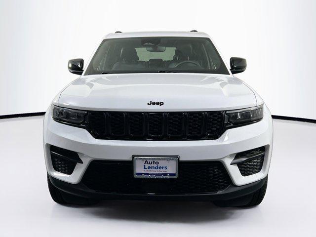 used 2023 Jeep Grand Cherokee car, priced at $35,045