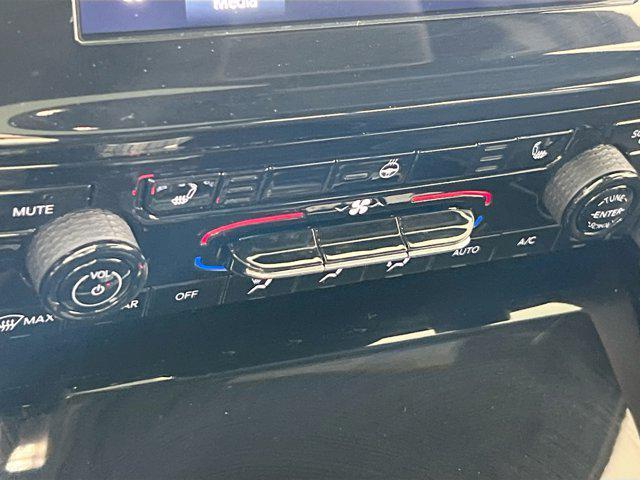 used 2023 Jeep Grand Cherokee car, priced at $35,045