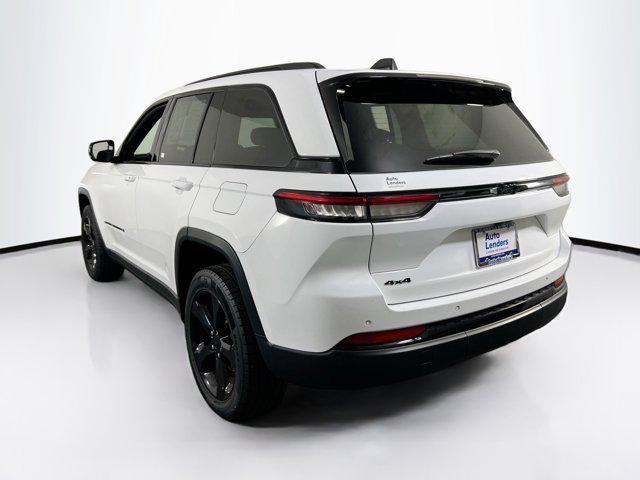used 2023 Jeep Grand Cherokee car, priced at $35,045