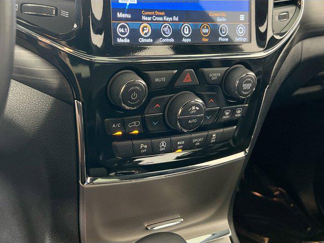 used 2022 Jeep Grand Cherokee car, priced at $28,255