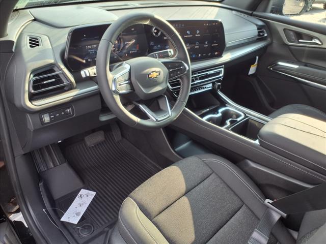 new 2025 Chevrolet Traverse car, priced at $43,018