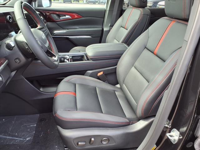 new 2025 Chevrolet Traverse car, priced at $59,195