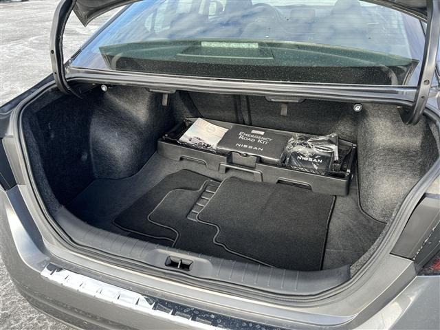 used 2023 Nissan Altima car, priced at $17,999