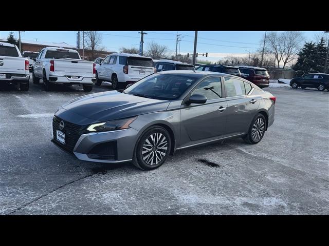 used 2023 Nissan Altima car, priced at $17,999