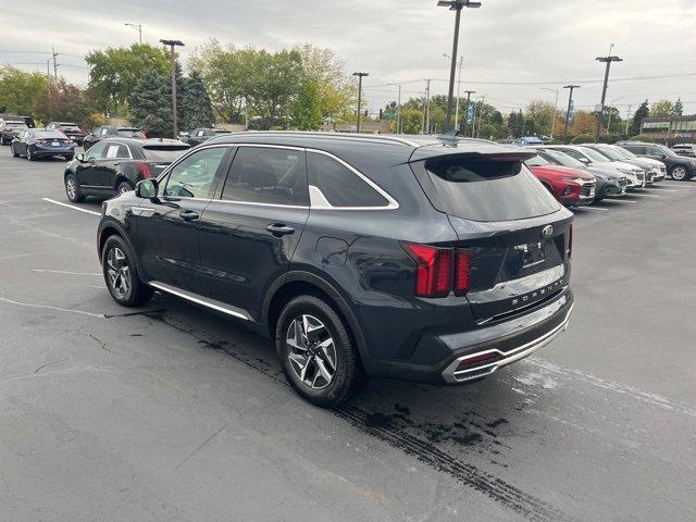 used 2021 Kia Sorento Hybrid car, priced at $22,499