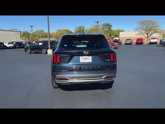 used 2021 Kia Sorento Hybrid car, priced at $22,220