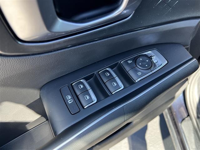 used 2021 Kia Sorento Hybrid car, priced at $22,220