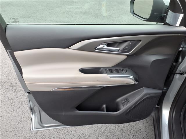 new 2026 Chevrolet Traverse car, priced at $43,113
