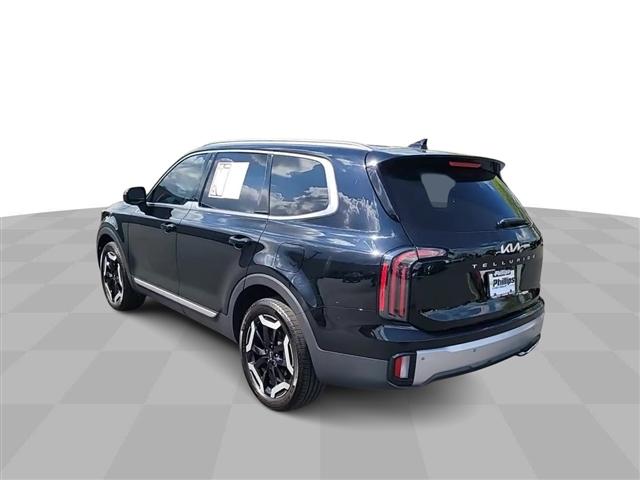 used 2023 Kia Telluride car, priced at $37,211