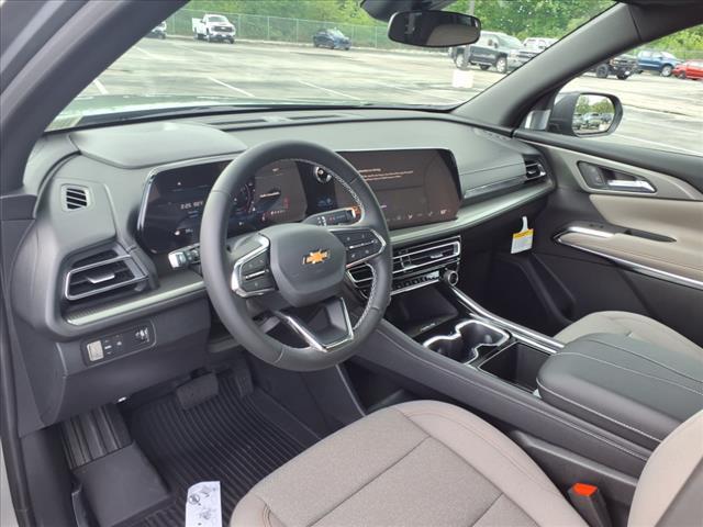 new 2025 Chevrolet Traverse car, priced at $41,110