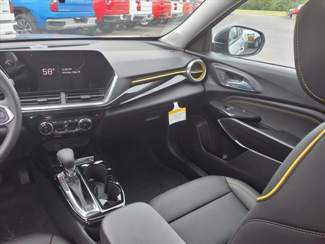 new 2025 Chevrolet Trax car, priced at $25,014