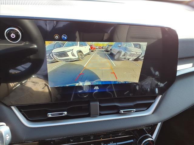 new 2026 Chevrolet Equinox car, priced at $30,622