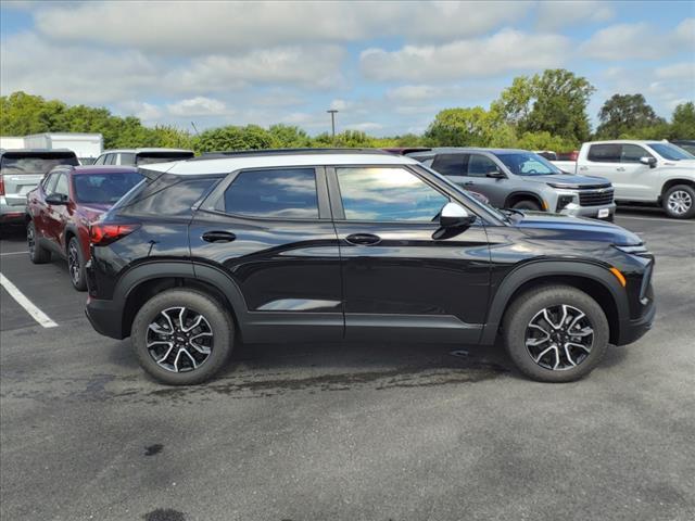 new 2025 Chevrolet TrailBlazer car, priced at $32,931