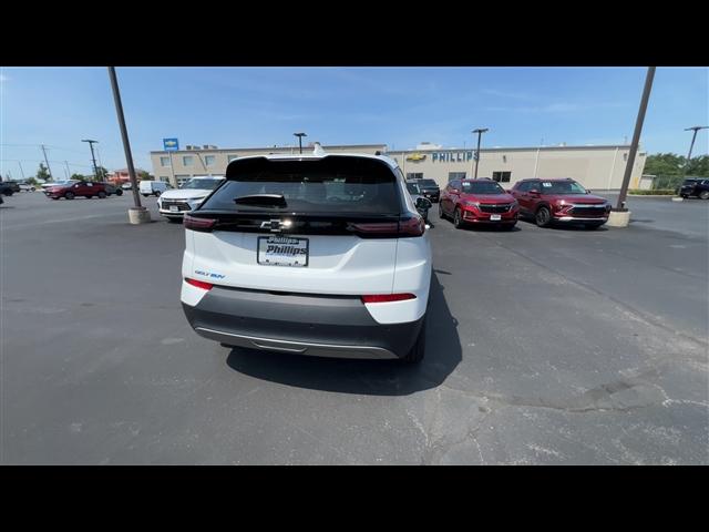 used 2023 Chevrolet Bolt EUV car, priced at $17,988