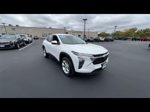 used 2024 Chevrolet Trax car, priced at $20,499