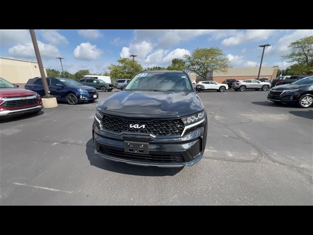 used 2023 Kia Sorento car, priced at $26,598