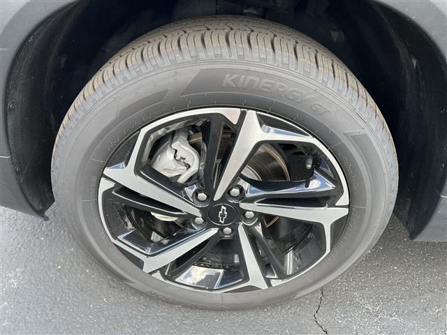 used 2023 Chevrolet TrailBlazer car, priced at $22,555