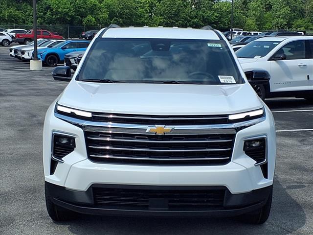 new 2025 Chevrolet Traverse car, priced at $41,110