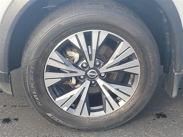 used 2022 Nissan Rogue car, priced at $22,219