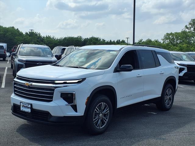 new 2025 Chevrolet Traverse car, priced at $40,642