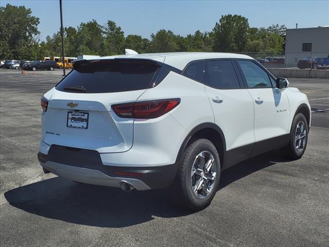 new 2024 Chevrolet Blazer car, priced at $33,685